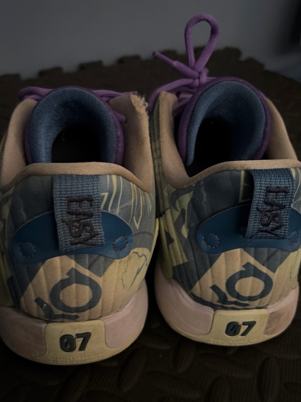 Nike Men's Purple and Gray Basketball Sneakers - Picture 4 of 4